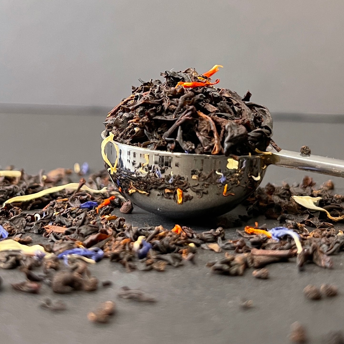 Paradise Island | Loose Leaf Black Tea Blend featuring Passionfruit & Mango | The Cove Tea Company | Vancouver BC Canada